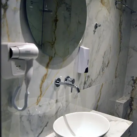 Casa Enetiko Hotel *