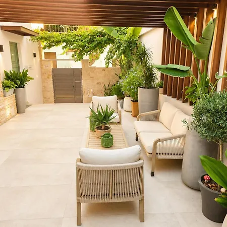 Casa Enetiko Hotel *