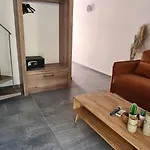 Casa Enetiko