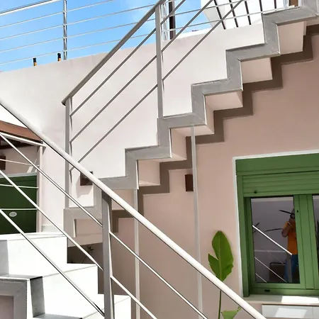 Casa Enetiko Hotel *