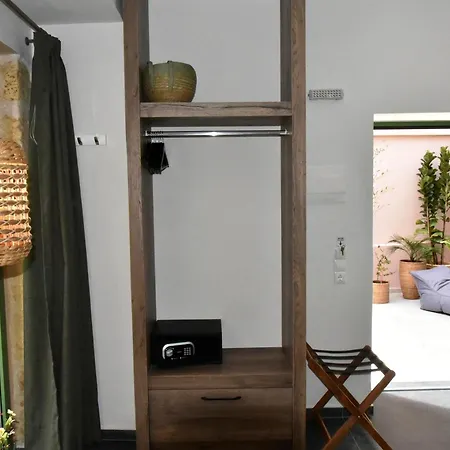 Casa Enetiko Hotel