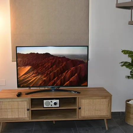 Casa Enetiko فندق