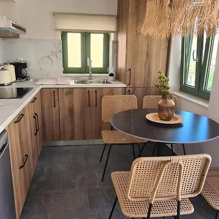 فندق Casa Enetiko *