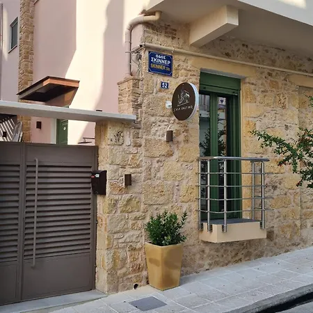 Casa Enetiko Hotel *