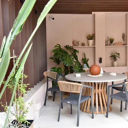 Casa Enetiko ハニア