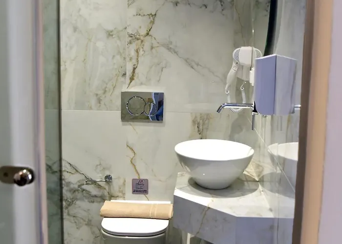 Casa Enetiko Hotel *