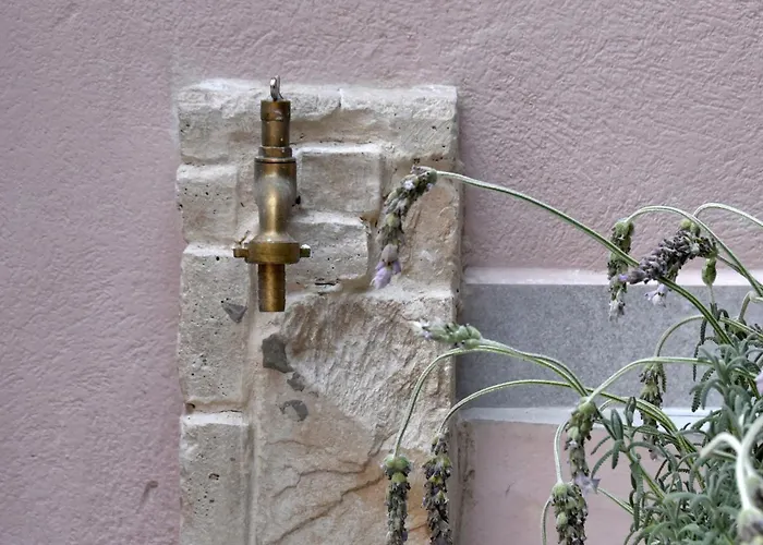 Hotel Casa Enetiko *